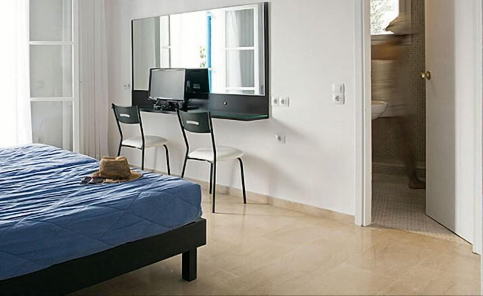 Kamari Beach Hotel 3* Kamari (Santorini)