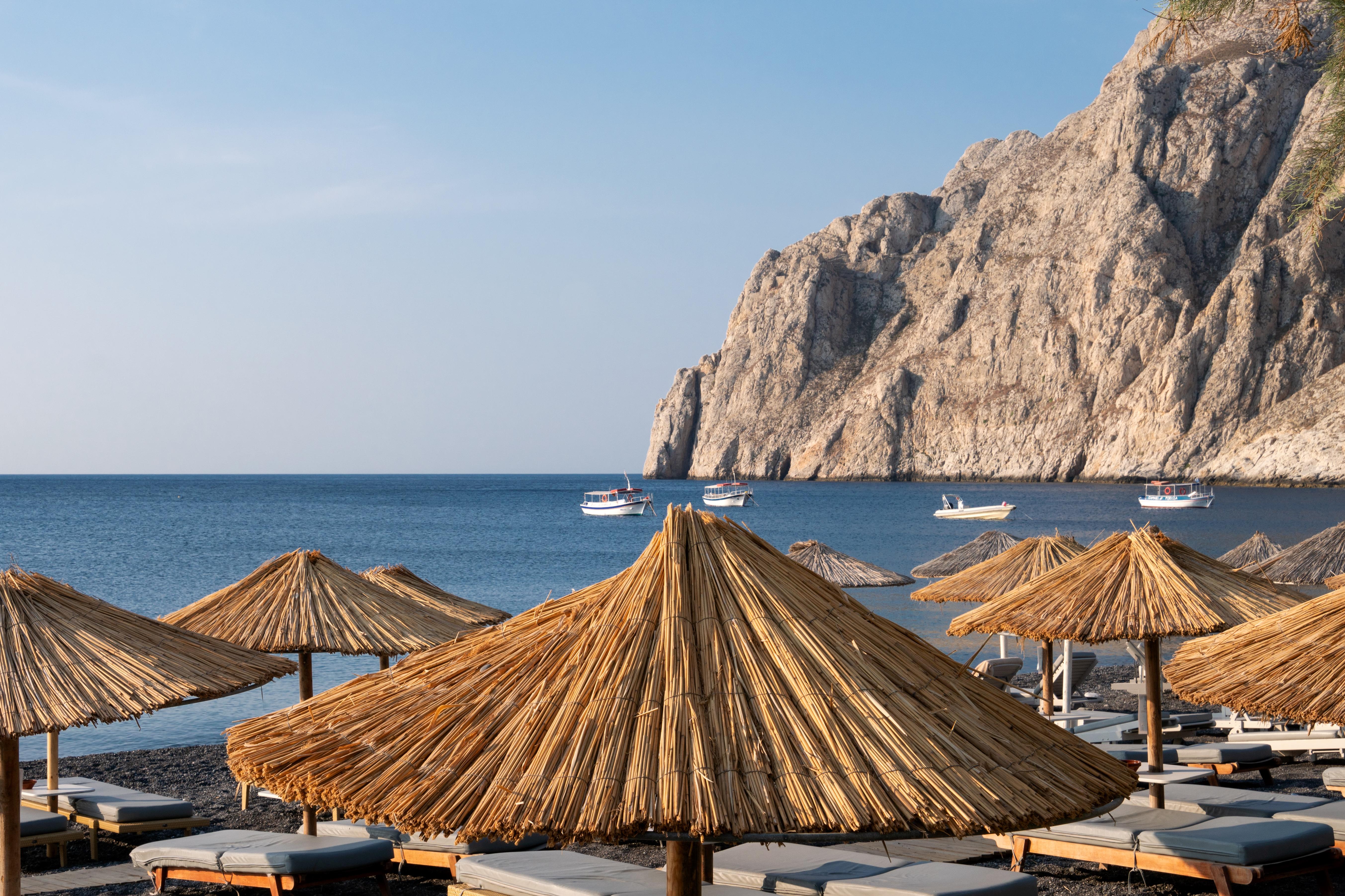 Kamari Beach Hotel 3*